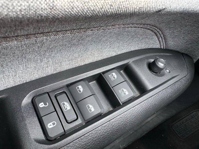 Used 2022 Jeep Compass Latitude image 30