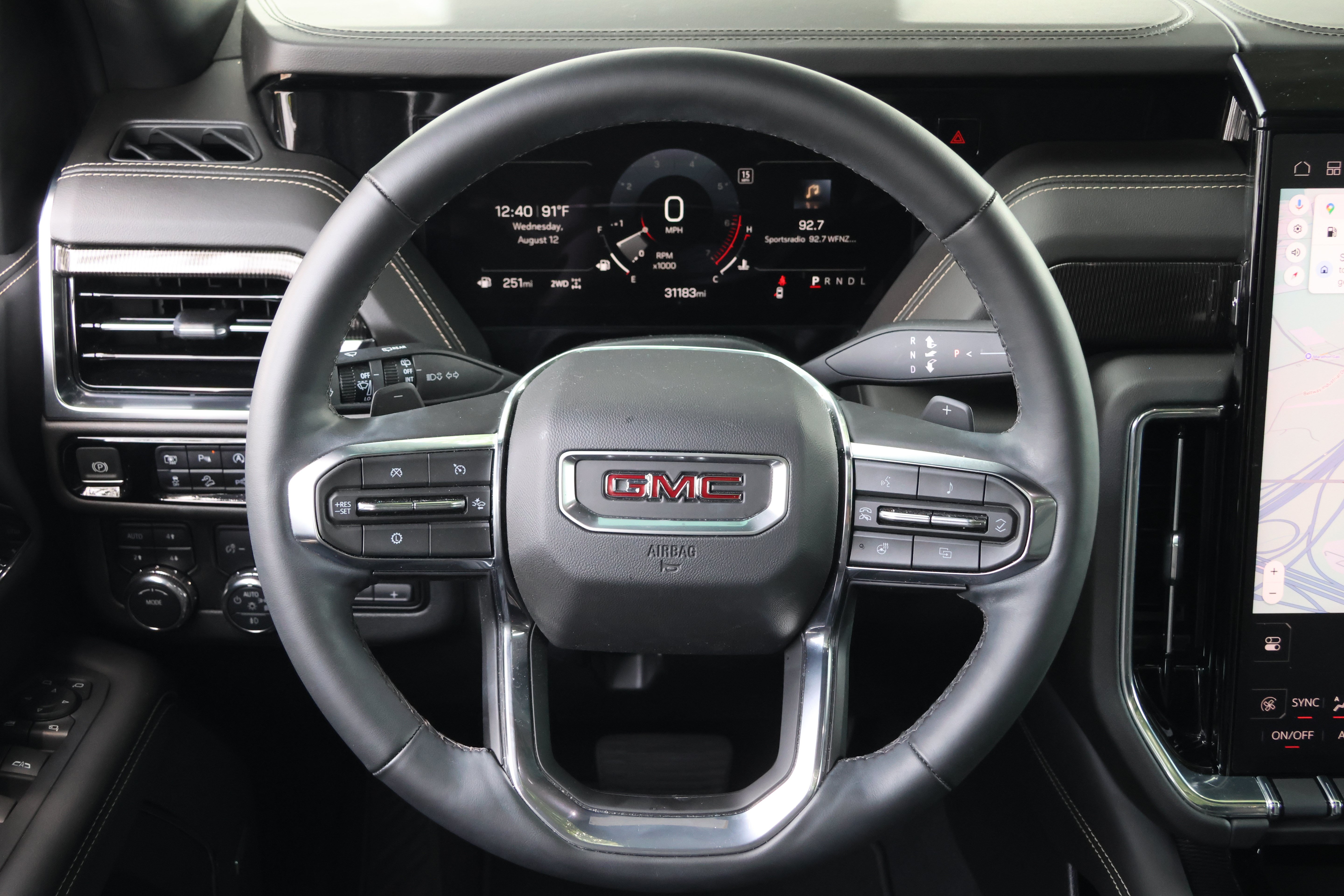 Used 2025 GMC Yukon Elevation AWD/4WD image 21