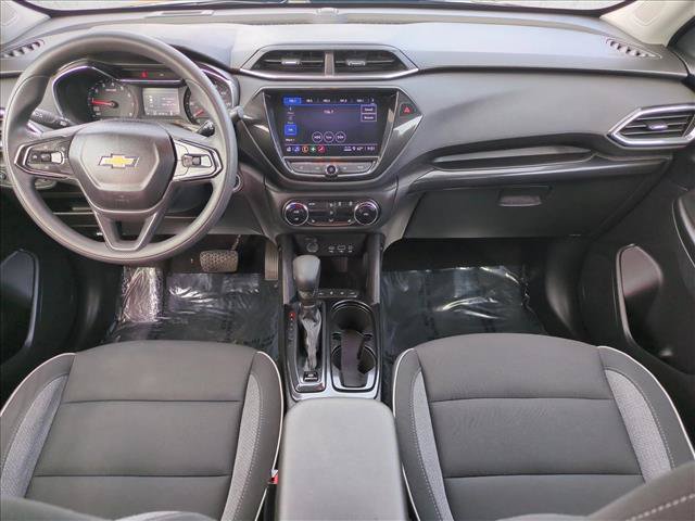 Used 2023 Chevrolet TrailBlazer LT w/ Convenience Package AWD/4WD image 16