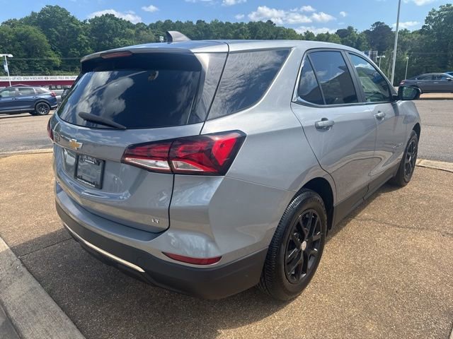 Used 2023 Chevrolet Equinox LT image 3