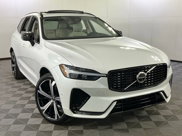 Used 2025 Volvo XC60 B5 Ultra w/ Protection Package Premier image 42