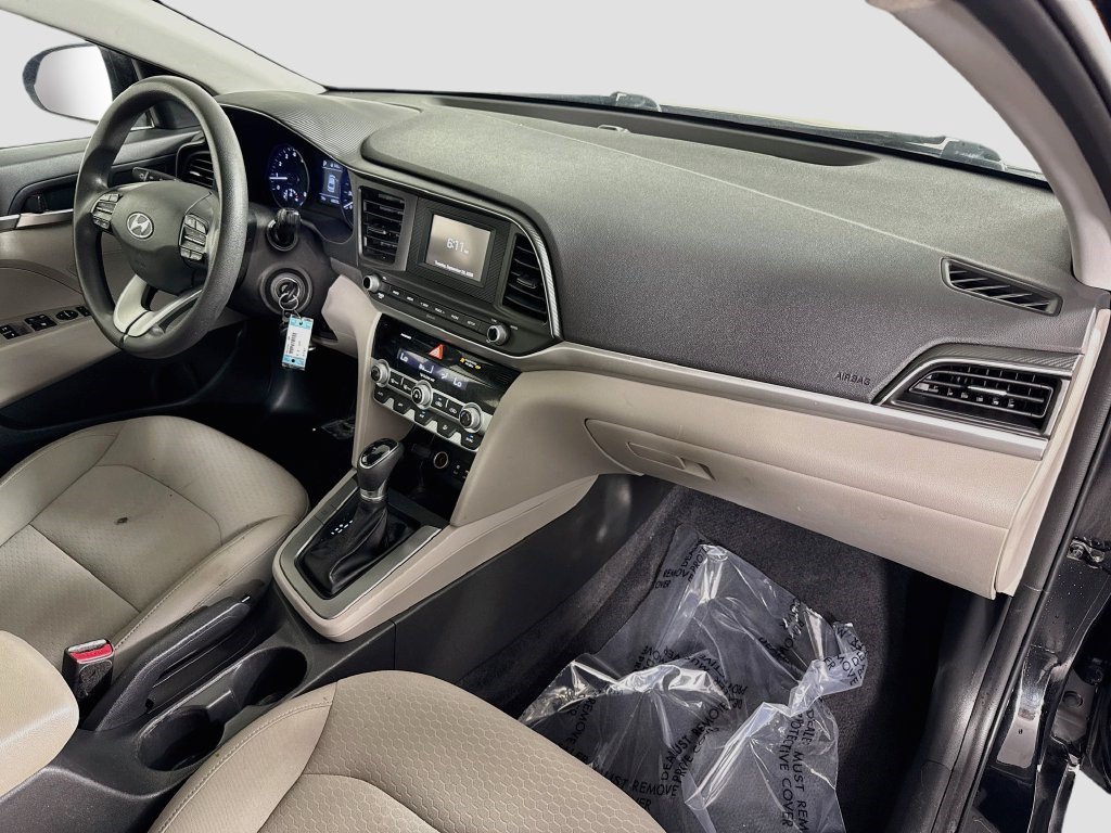 Used 2020 Hyundai Elantra SE FWD image 28