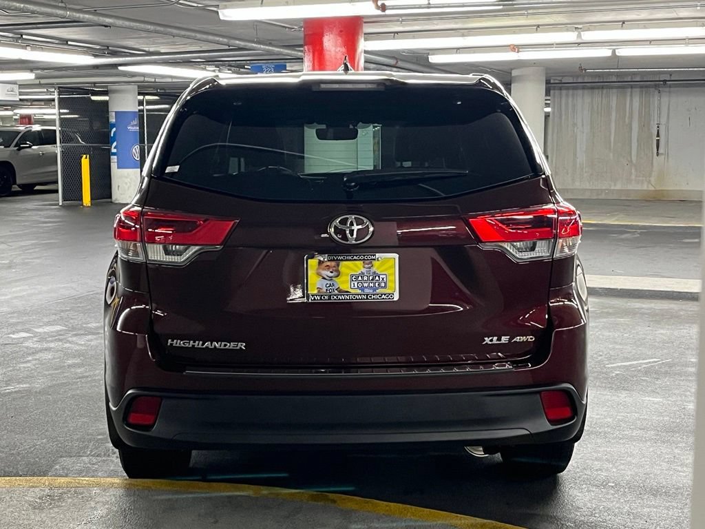 Used 2018 Toyota Highlander XLE AWD/4WD image 33