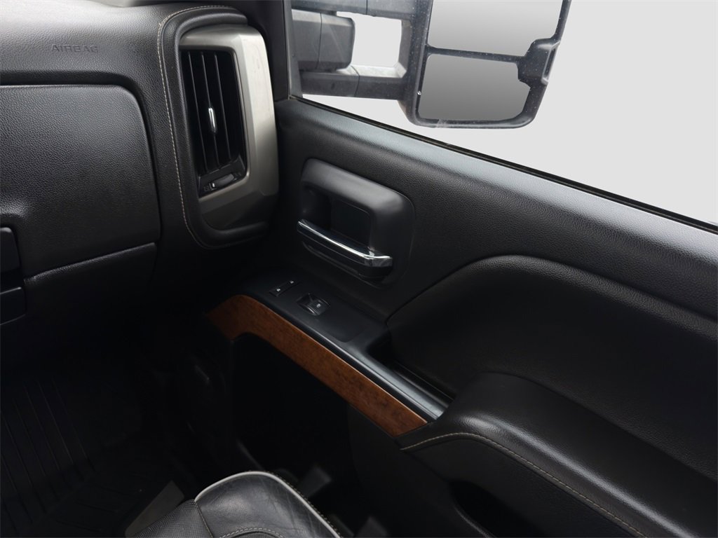 Used 2018 Chevrolet Silverado 3500 High Country w/ Duramax Plus Package image 28
