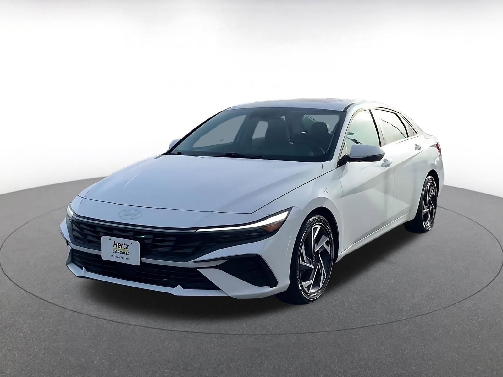 Used 2025 Hyundai Elantra Limited image 7