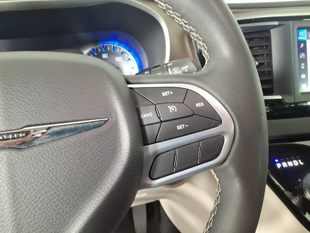 Used 2023 Chrysler Voyager LX FWD image 16