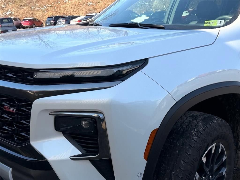 Used 2024 Chevrolet Traverse Z71 w/ Enhanced Driving Package image 4