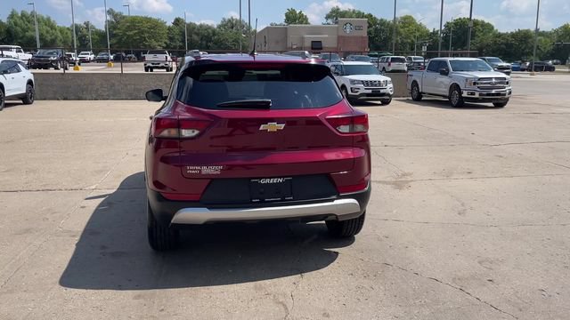 Used 2025 Chevrolet TrailBlazer LT AWD/4WD image 7