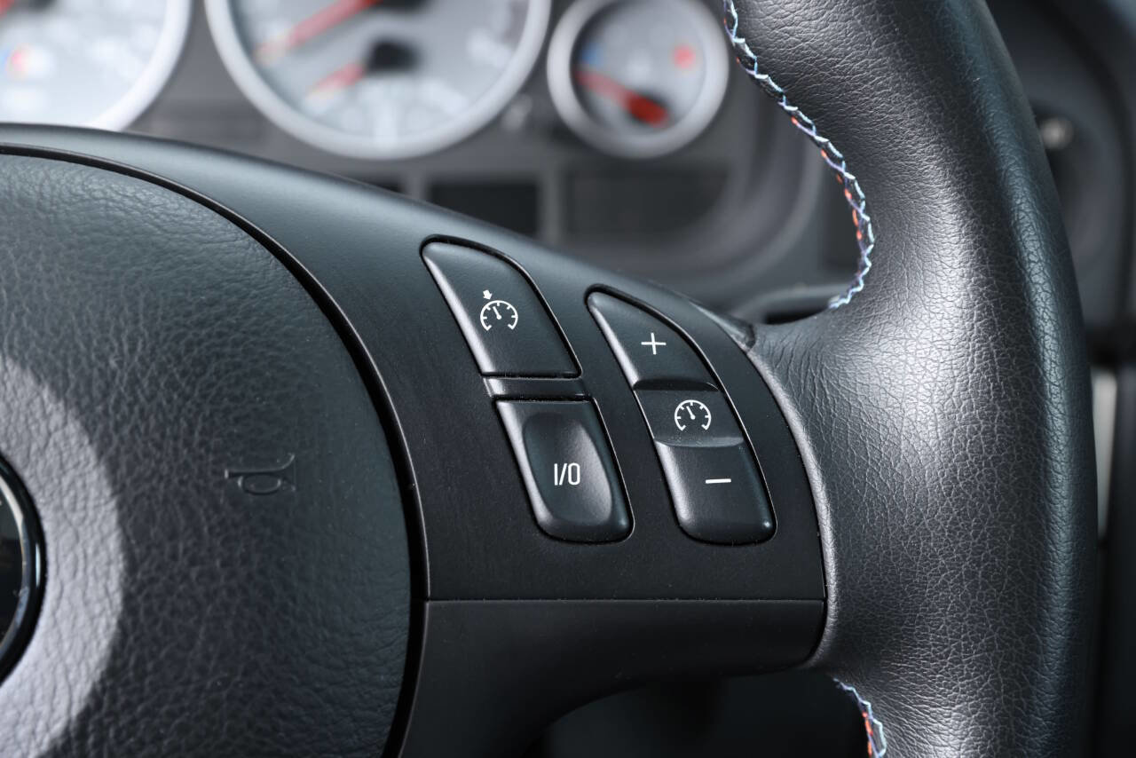 Used 2003 BMW M5 image 57