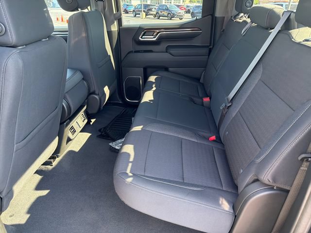 Used 2023 Chevrolet Silverado 1500 LT AWD/4WD image 23