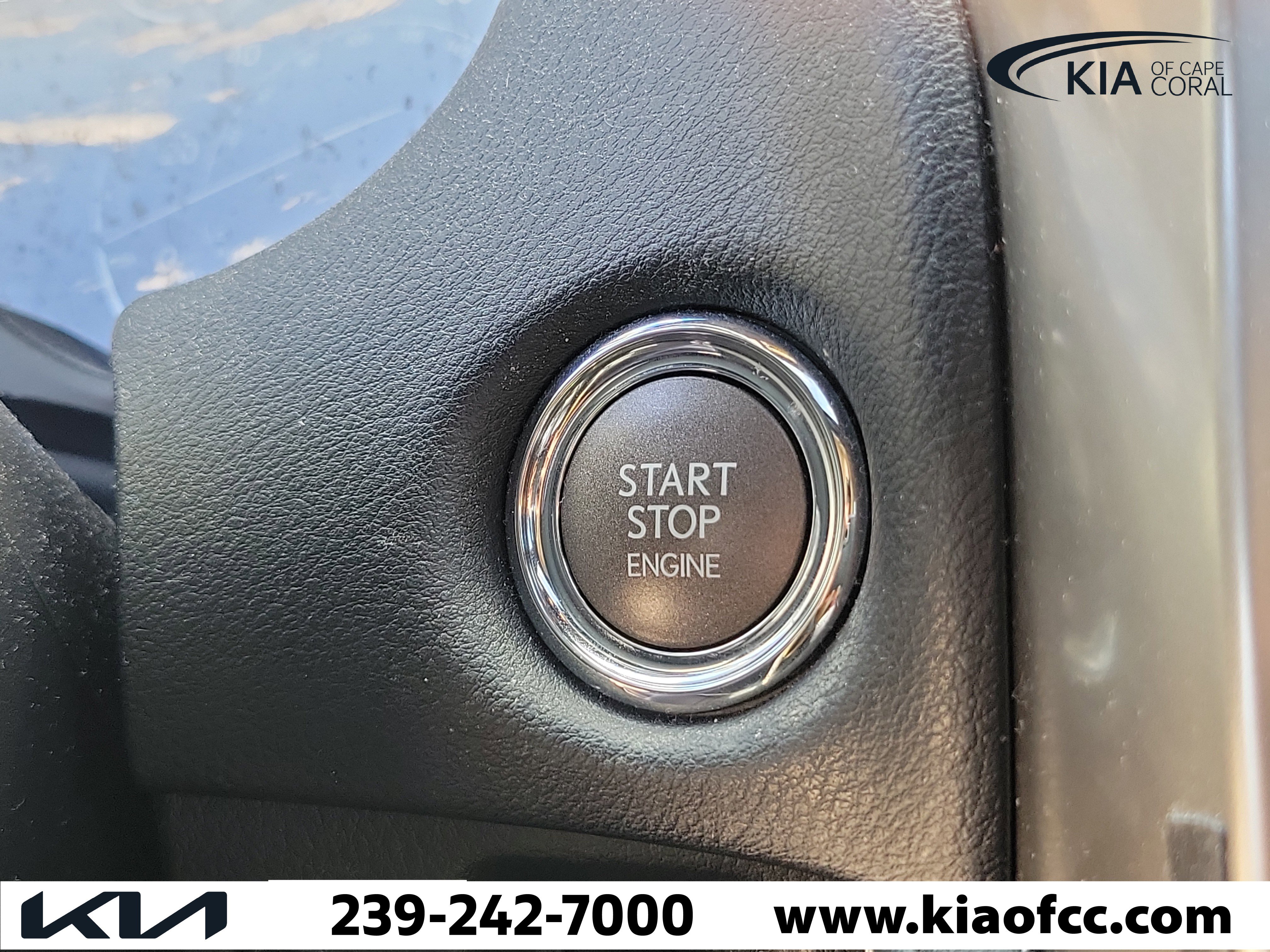 Used 2023 Lexus GX 460 Premium w/ Accessory Package image 28
