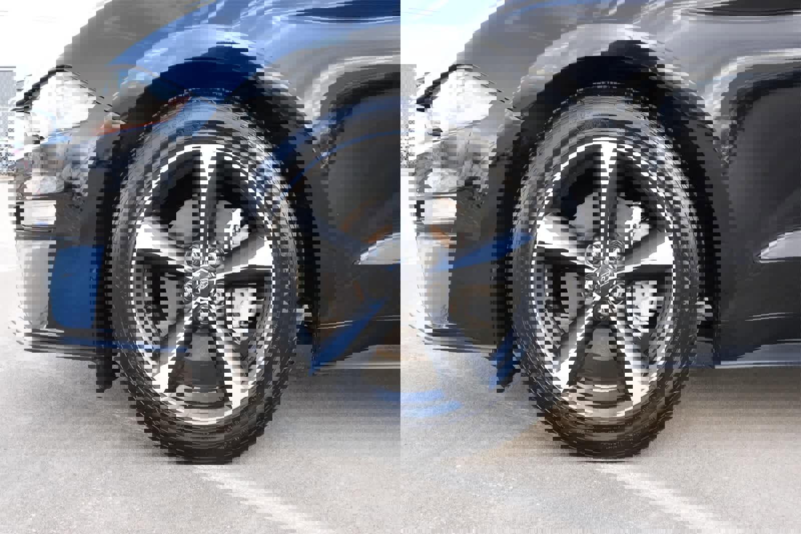 Used 2023 Ford Mustang Coupe image 24