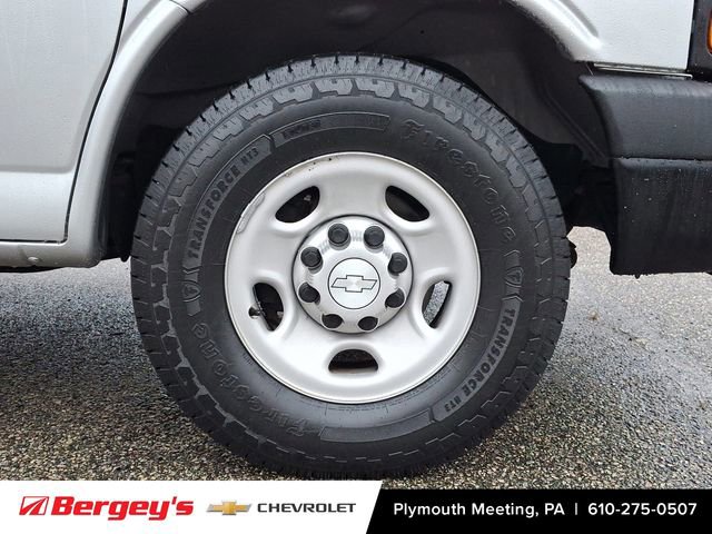 Certified 2016 Chevrolet Express 2500 LS image 9