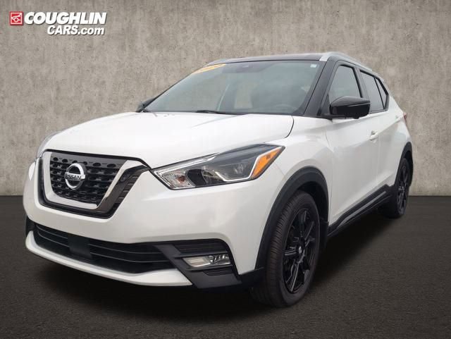 Used 2020 Nissan Kicks SR image 3