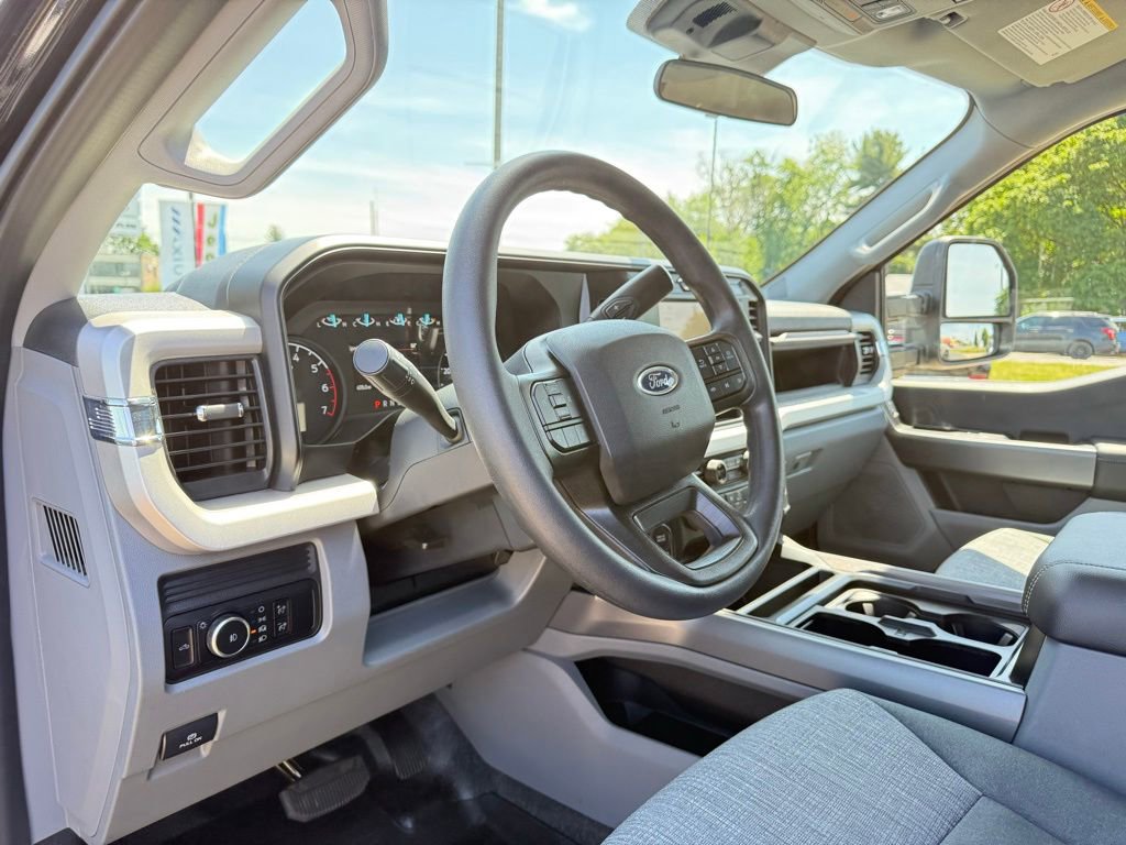 Used 2026 Ford F350 XLT AWD/4WD image 22