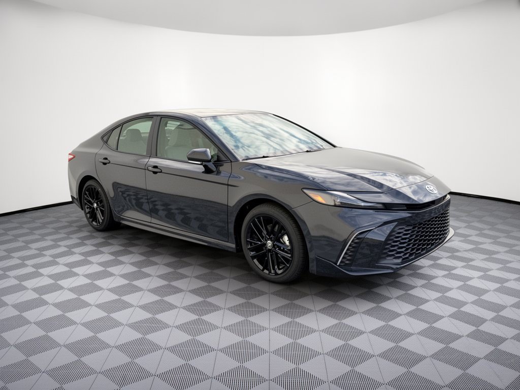 Used 2026 Toyota Camry SE FWD image 7