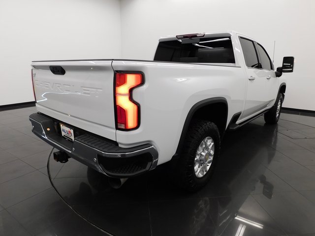 Used 2024 Chevrolet Silverado 2500 LTZ w/ LTZ Convenience Package image 9