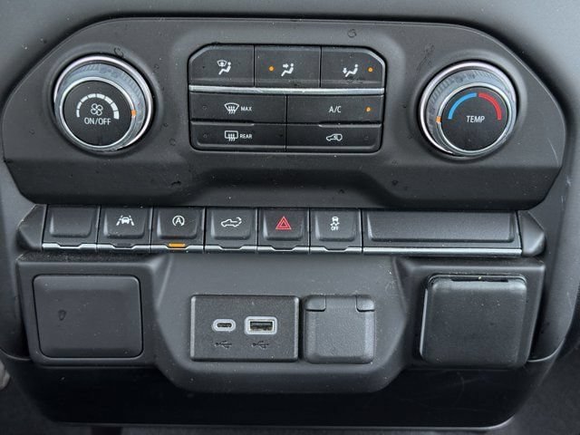 Used 2023 Chevrolet Silverado 1500 Custom AWD/4WD image 18