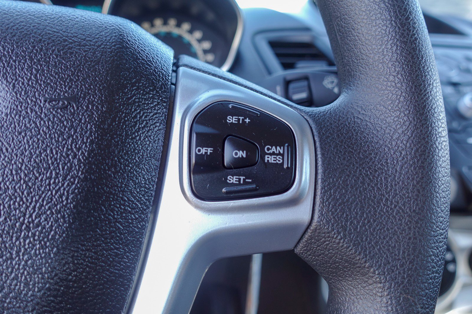 Used 2017 Ford Fiesta SE image 15