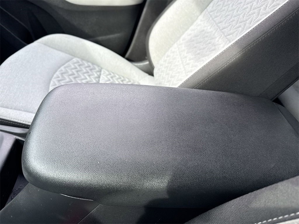 Used 2023 Chevrolet Equinox LS image 21