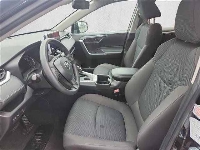 Used 2024 Toyota RAV4 LE AWD/4WD image 10