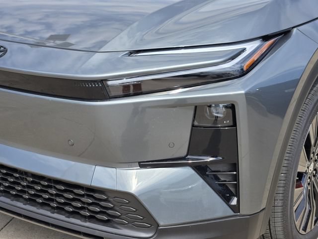 New 2026 Toyota C-HR AWD/4WD image 7