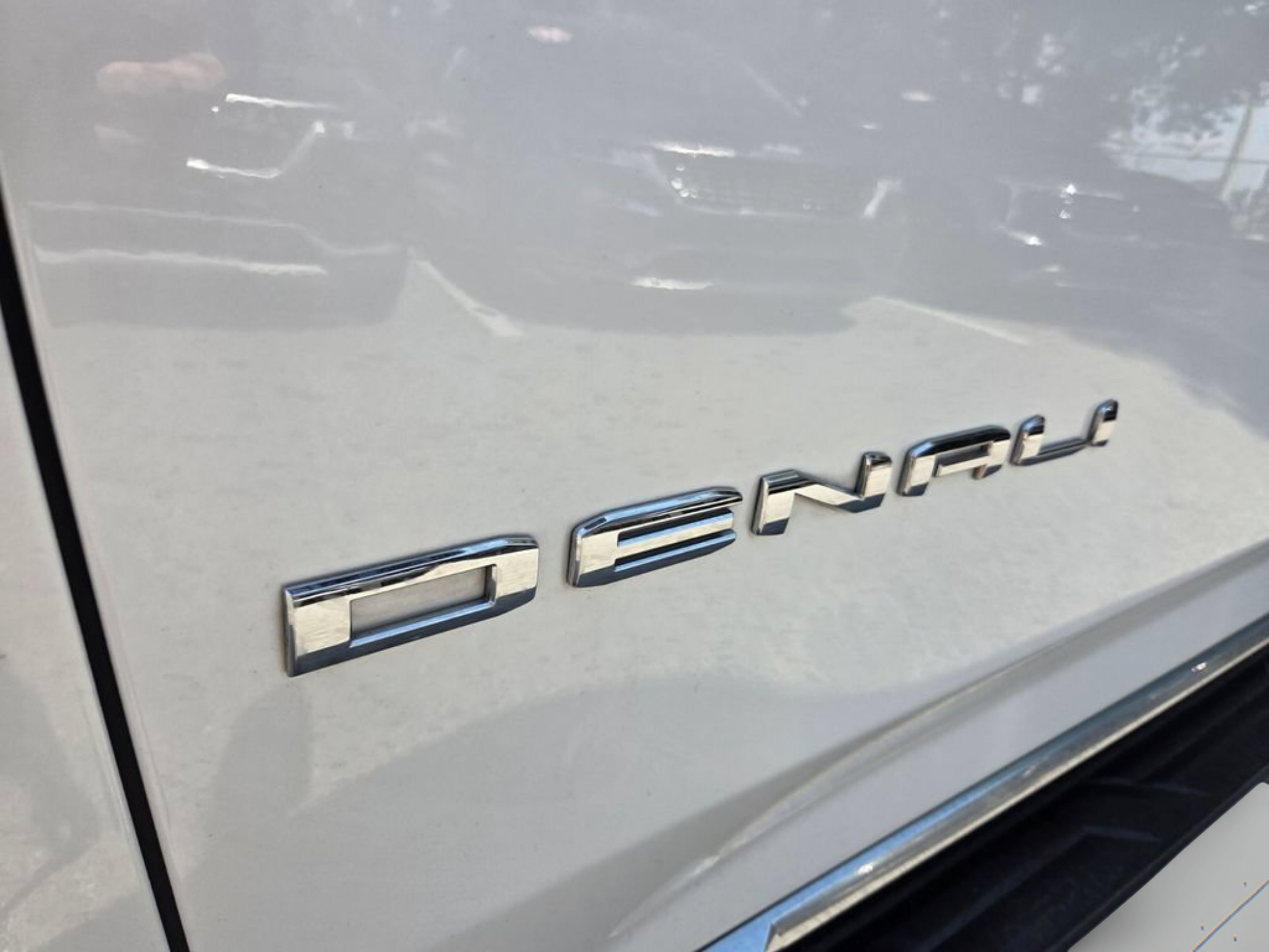 Used 2021 GMC Yukon XL Denali AWD/4WD image 10