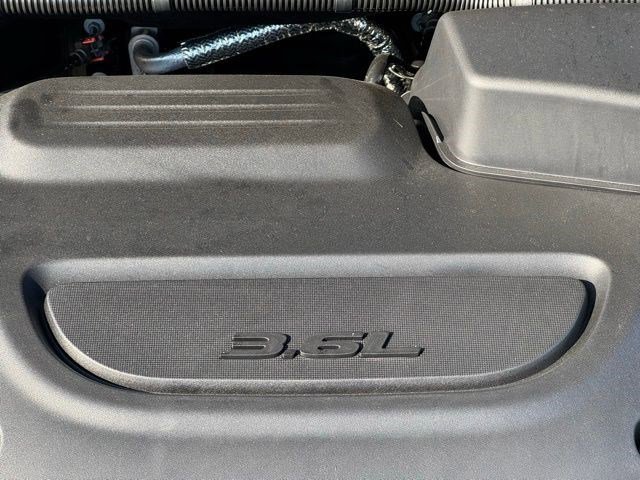 New 2026 Chrysler Pacifica Select image 42