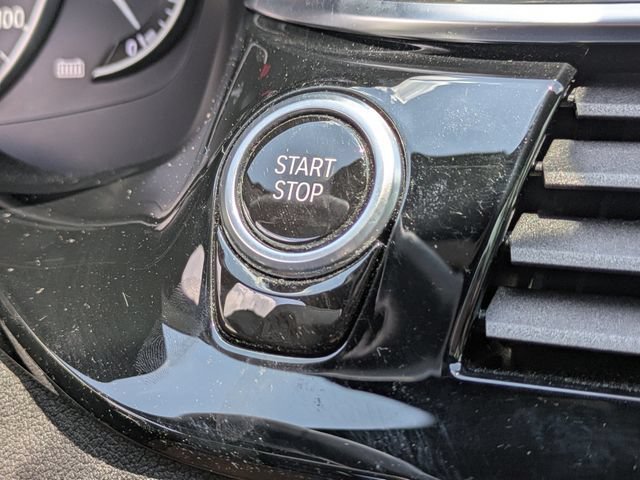 Used 2018 BMW 530e RWD image 29