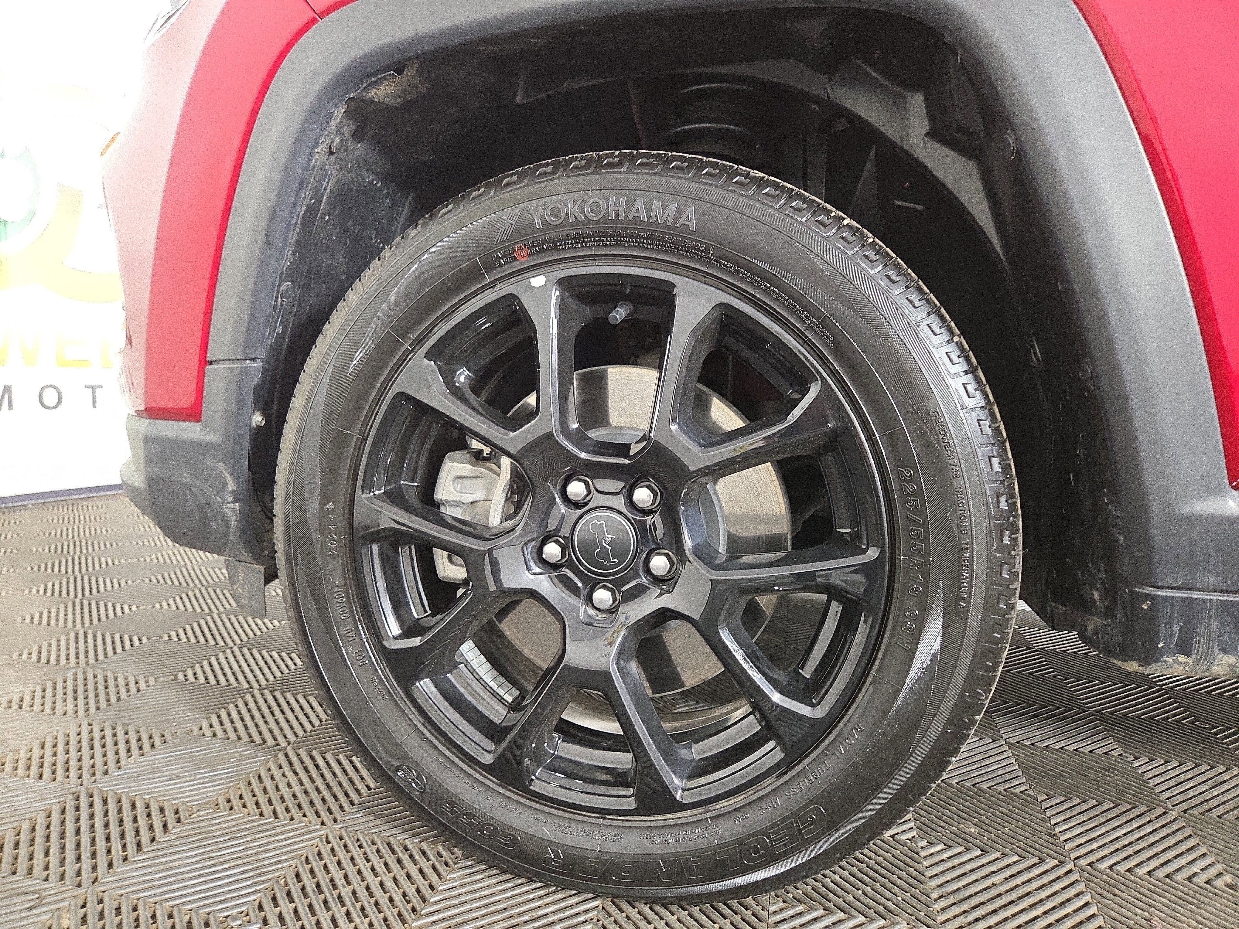 Used 2025 Jeep Compass Latitude w/ Convenience Group image 31