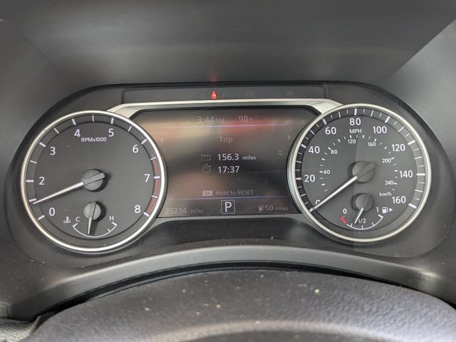 Used 2025 Nissan Sentra SR w/ SR Premium Package FWD image 31