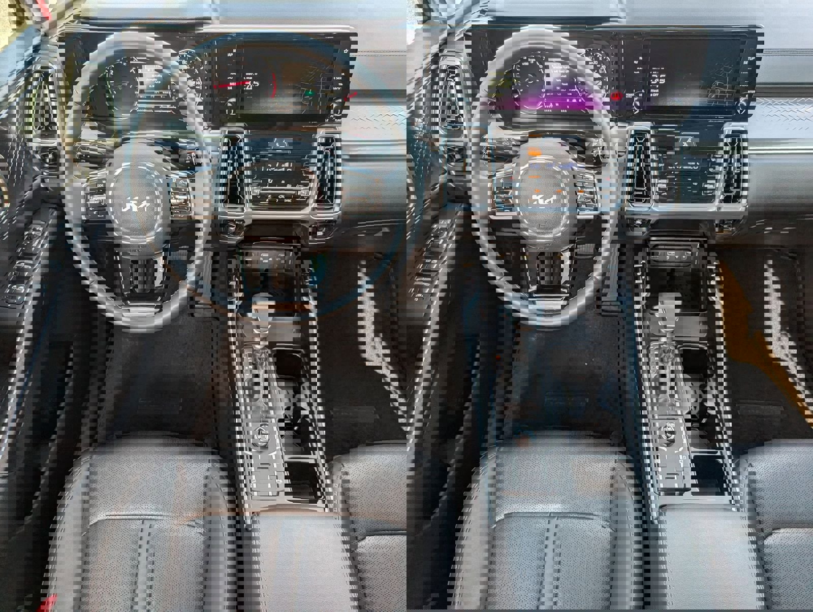 Used 2023 Kia Sorento S image 6