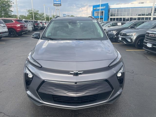 Used 2023 Chevrolet Bolt EUV Premier w/ Sun & Sound Package FWD image 6