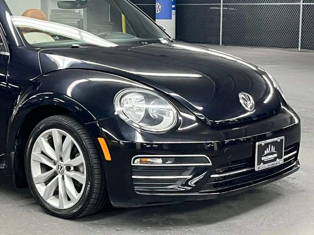 Used 2017 Volkswagen Beetle 1.8T Classic FWD image 33