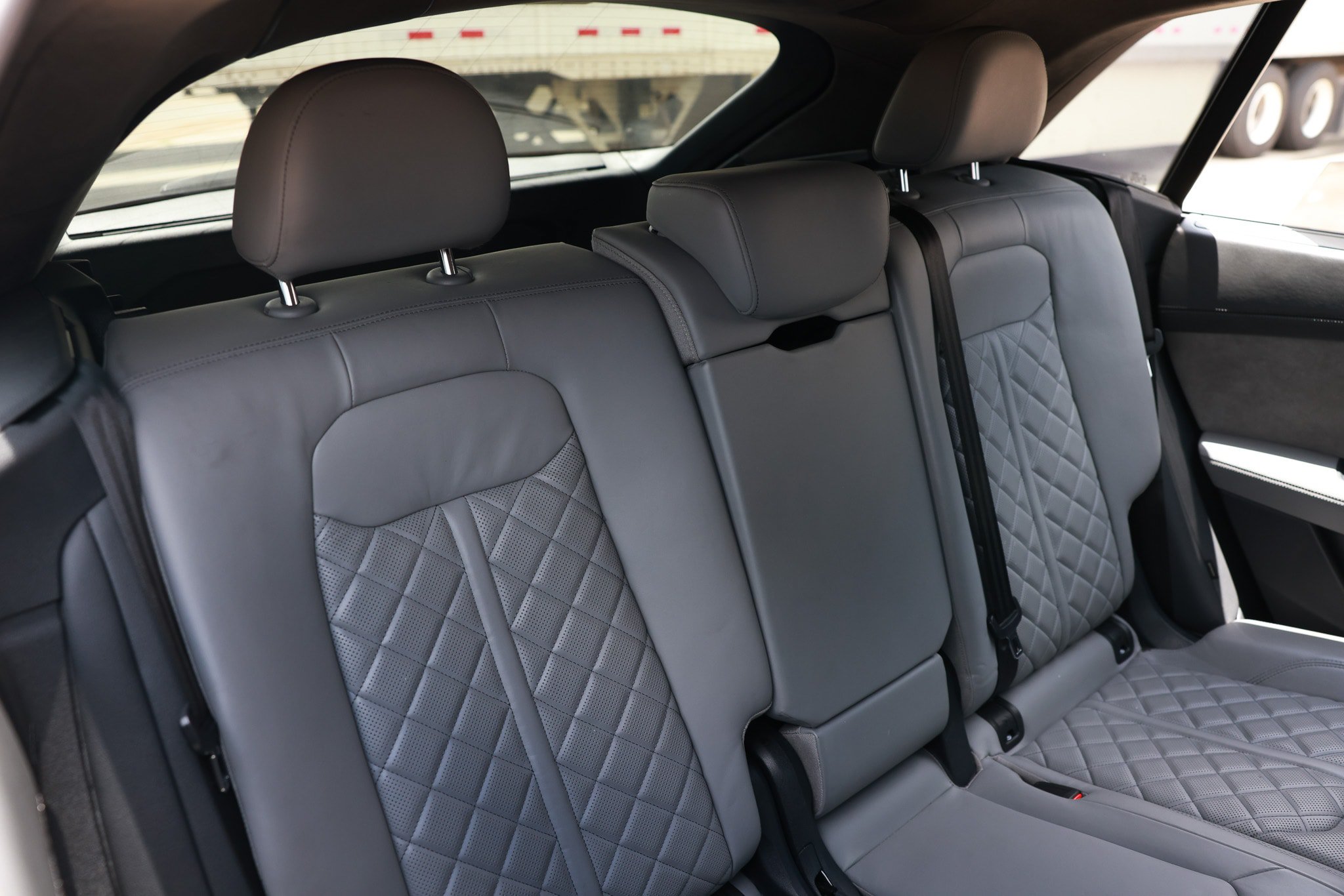 Used 2021 Audi SQ8 Prestige AWD/4WD image 18