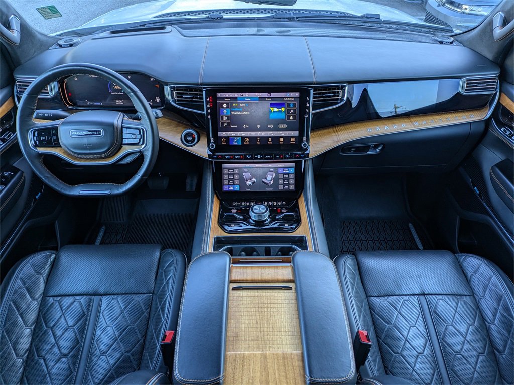 Used 2024 Jeep Grand Wagoneer L Series III image 27