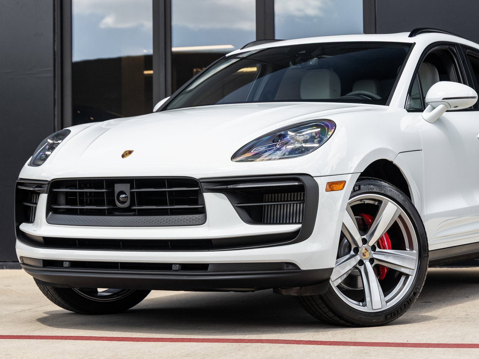 New 2026 Porsche Macan S image 7