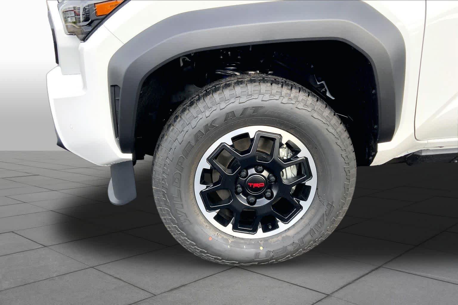 New 2026 Toyota Tacoma TRD Off-Road AWD/4WD image 11