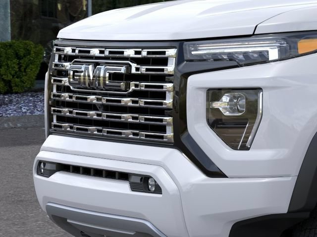 New 2026 GMC Canyon Denali w/ LPO, Black Badging Package AWD/4WD image 13