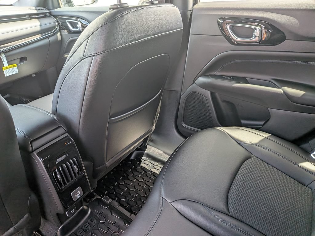 New 2026 Jeep Compass Latitude AWD/4WD image 34
