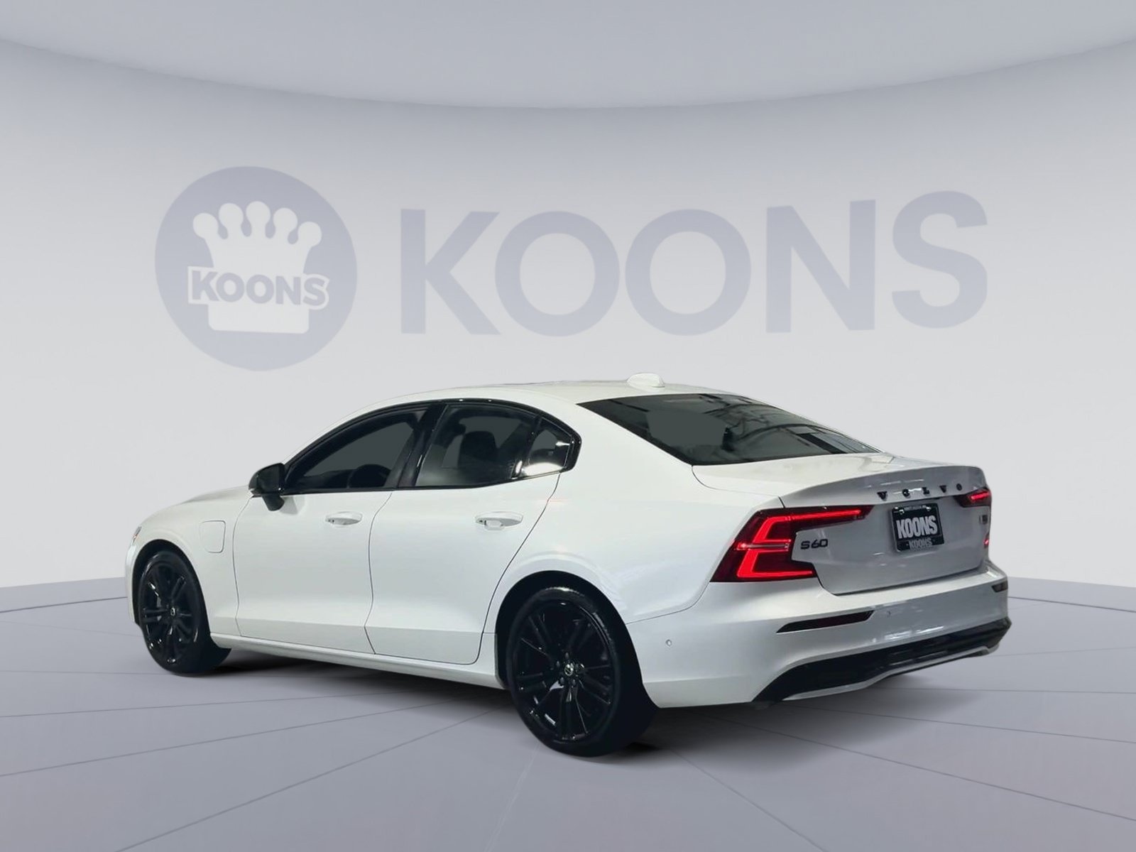 Used 2024 Volvo S60 T8 Plus AWD/4WD image 8