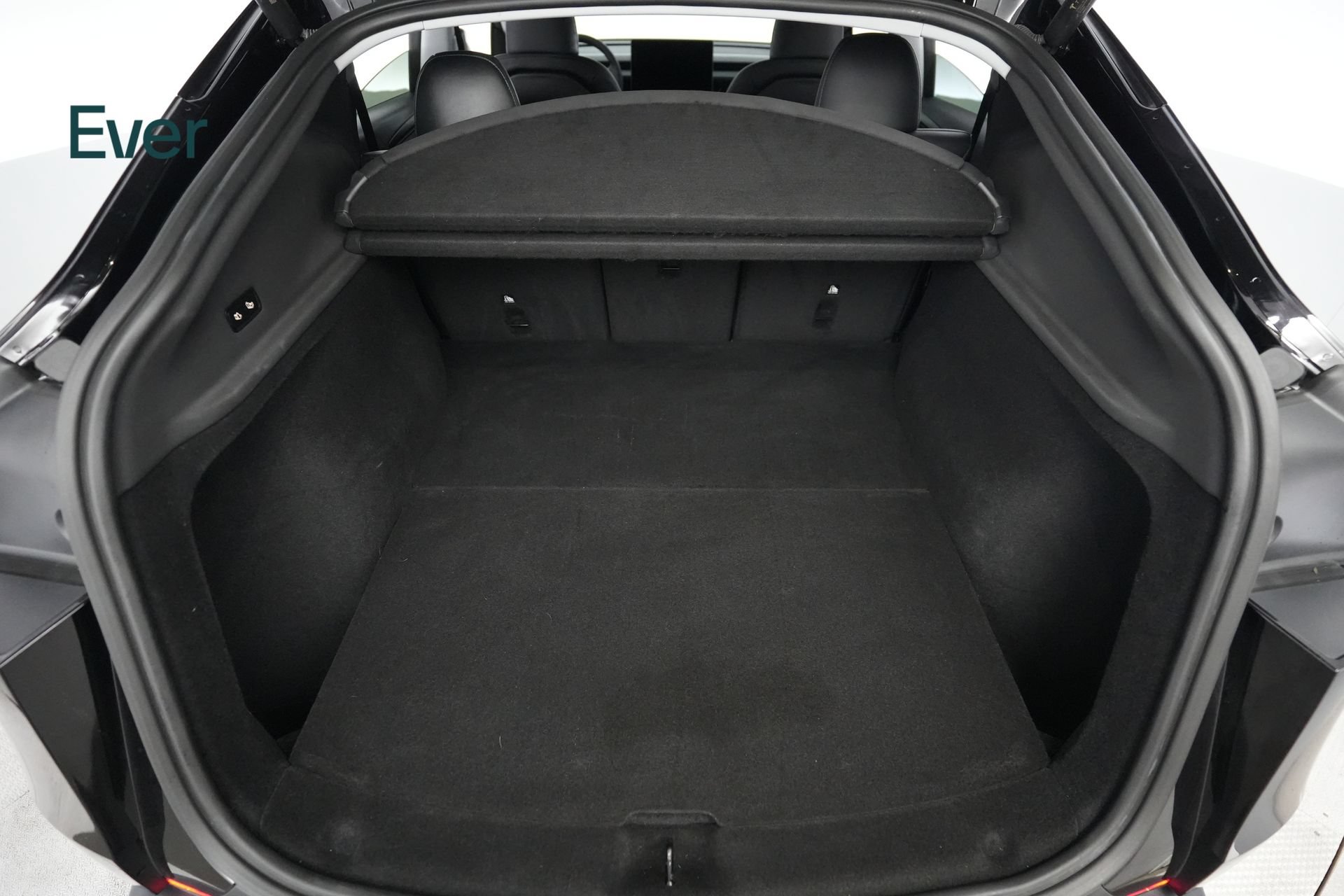 Used 2026 Tesla Model Y Long Range AWD/4WD image 8