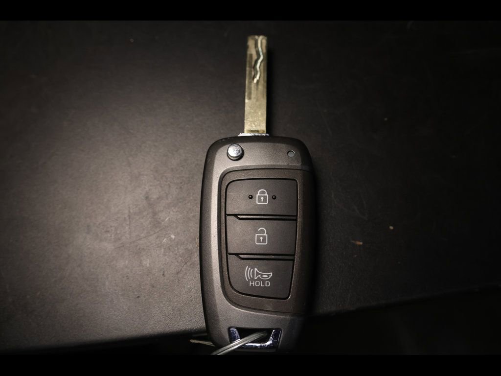 Used 2022 Hyundai Kona SE AWD/4WD image 27