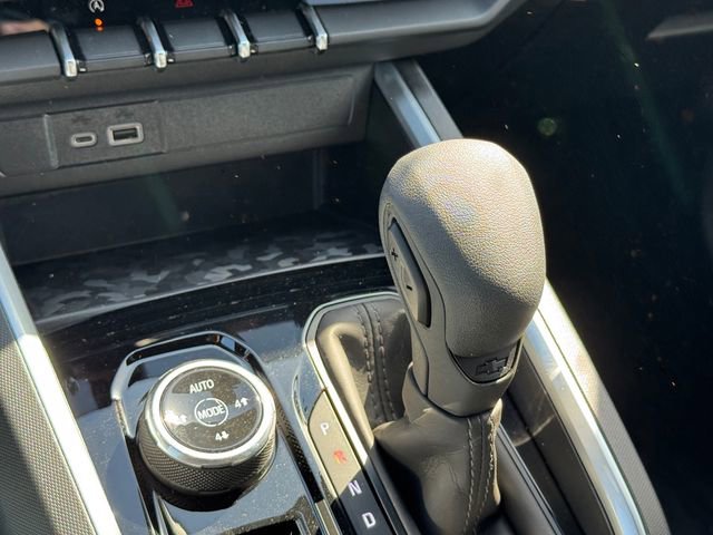 New 2026 Chevrolet Colorado Trail Boss w/ Midnight Edition AWD/4WD image 18