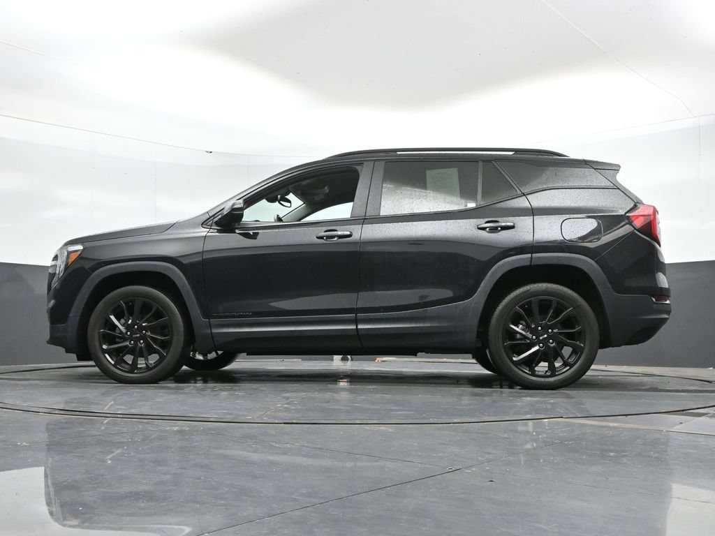 Used 2023 GMC Terrain SLE w/ Driver Convenience Package AWD/4WD image 46