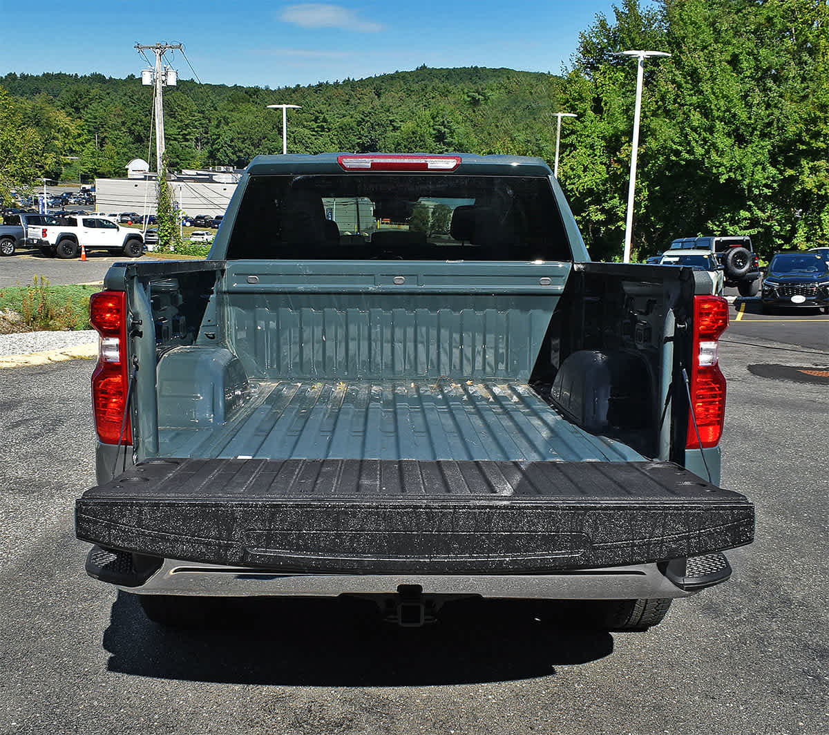 Used 2026 Chevrolet Silverado 1500 LT AWD/4WD image 6