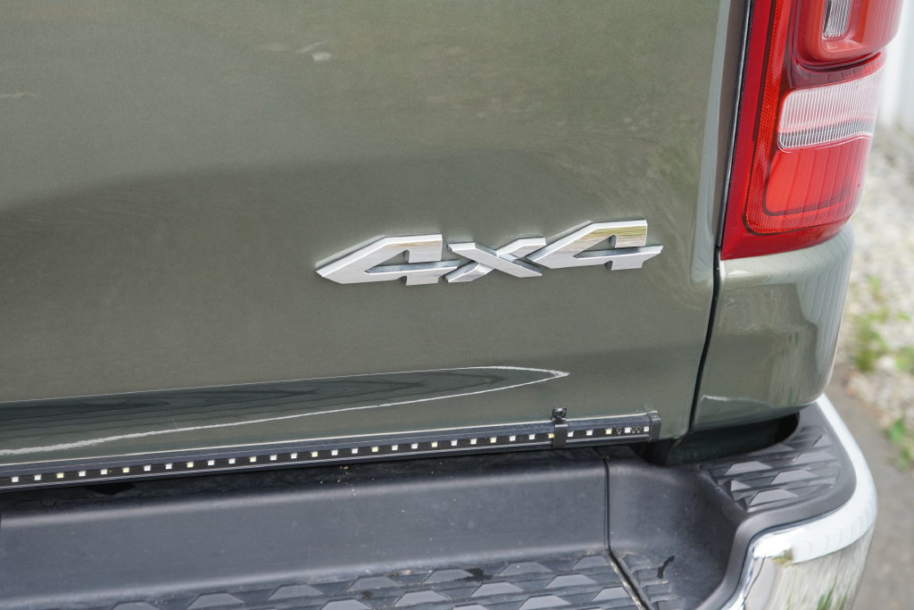 Used 2021 RAM 1500 Laramie AWD/4WD image 8