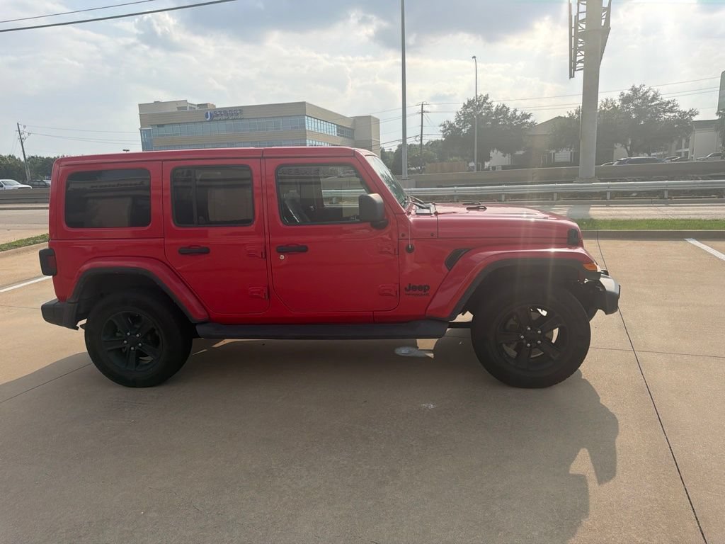 Used 2021 Jeep Wrangler Unlimited Sahara AWD/4WD image 11