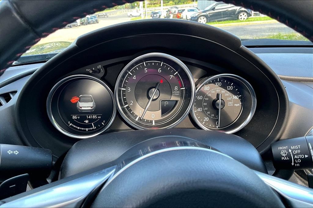 Used 2019 MAZDA MX-5 Miata Grand Touring RWD image 13