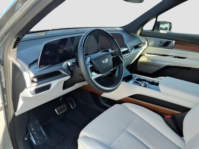 Used 2026 Cadillac Vistiq Sport AWD/4WD image 13